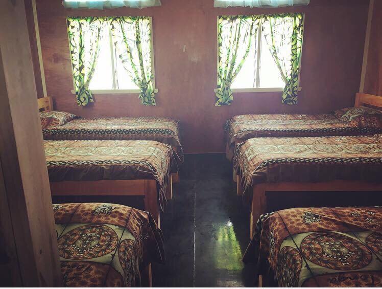 The Village Backpackers Нукуалофа Экстерьер фото