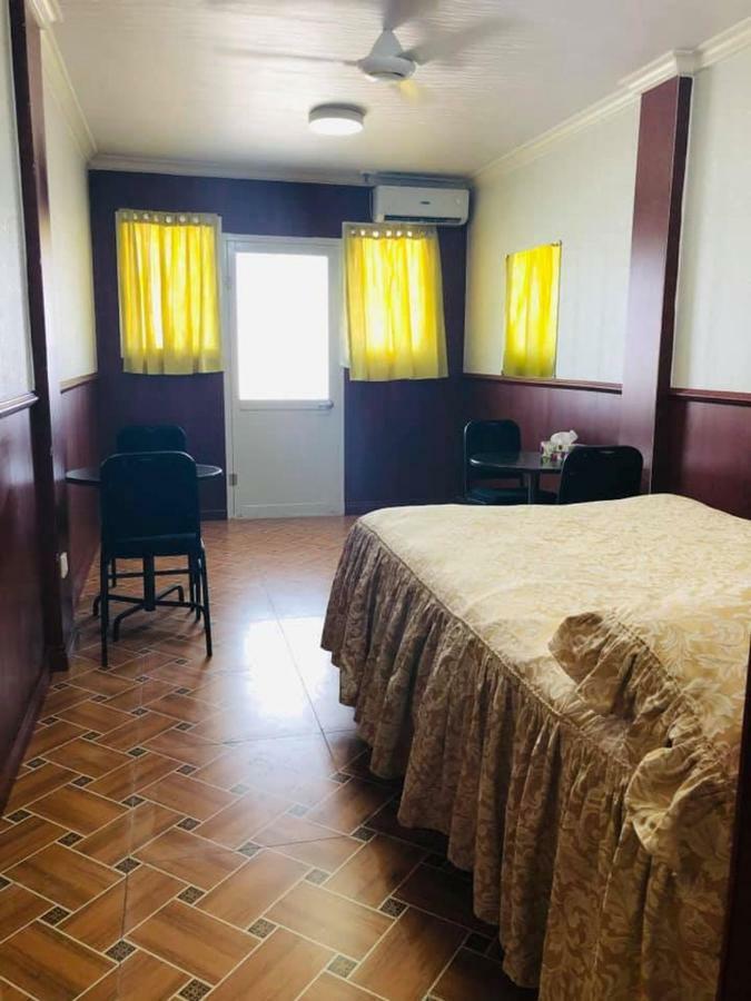 The Village Backpackers Нукуалофа Экстерьер фото